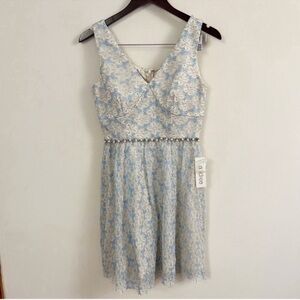 a. drea Floral Embroirdered A-line Formal V-neck Mini Dress Size Small NEW